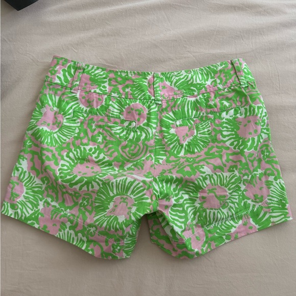 Lilly Pulitzer Green and Pink The Callahan Short - Picture 2 of 3